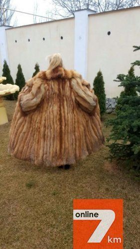продам лисью шубу