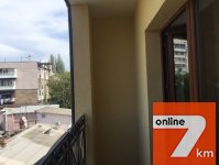 Коммерческое помещение  с ремонтом в новом доме. Центр города