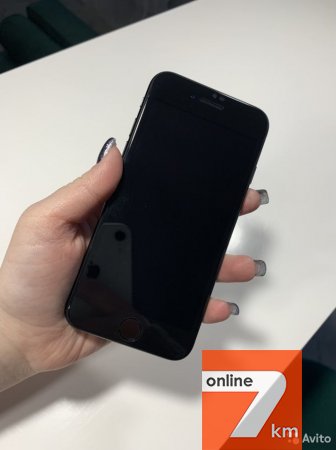 Телефон iPhone se 2020 64гб